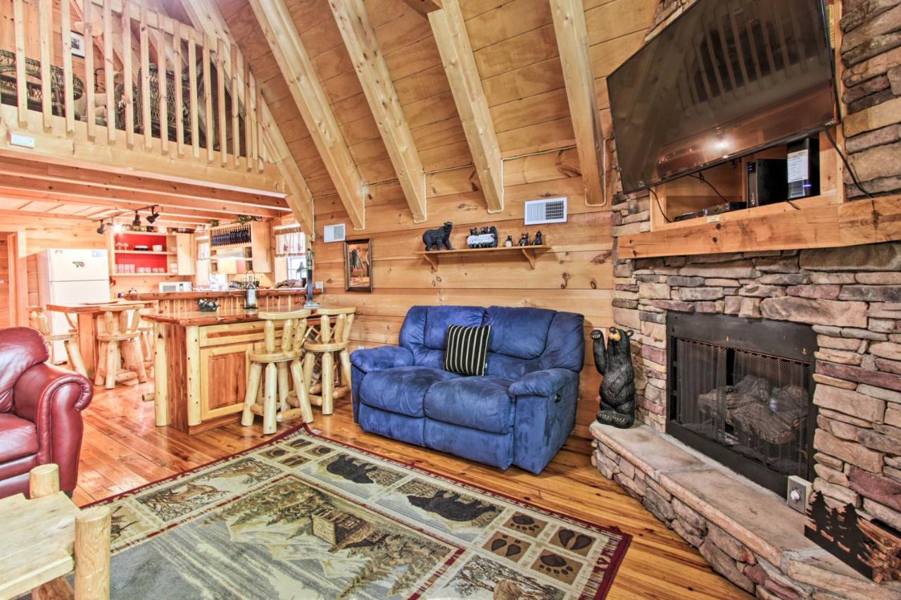 A-Frame Cabin With Hot Tub Less Than 1 Mi To Ober Gatlinburg Villa Exterior foto